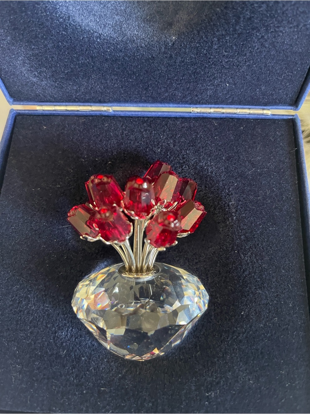 Swarovski Crystal 15 Red Roses Bouquet in Clear Faceted Vase